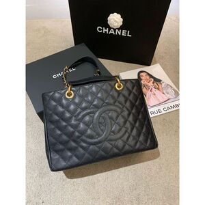 Chanel Women Pre-Loved Bag Very Good Condition